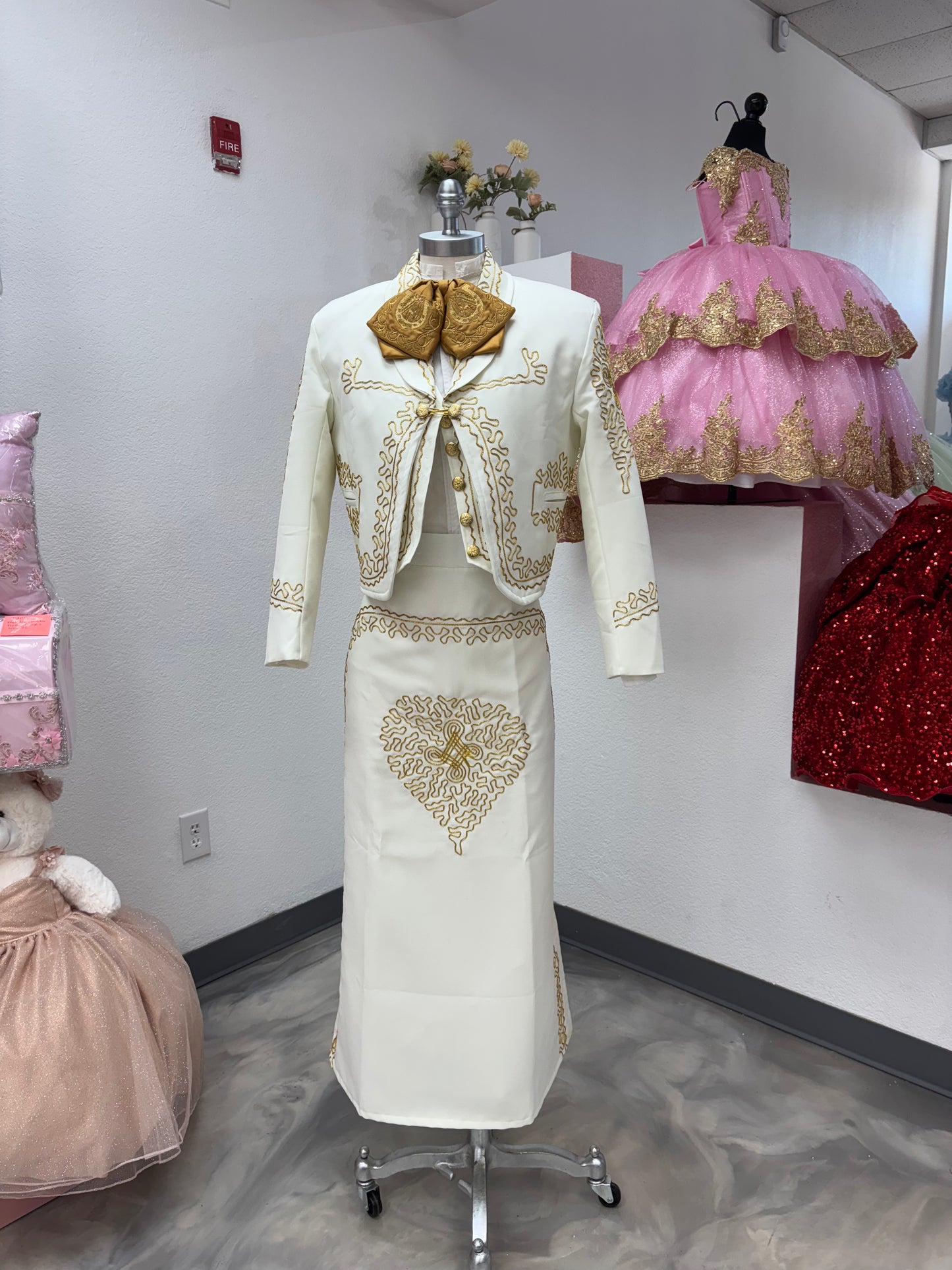 Traje Charro Crema/Oro Mujer Economico